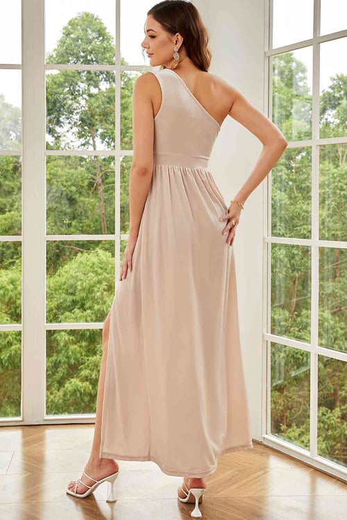 One-Shoulder Split Sleeveless Dress