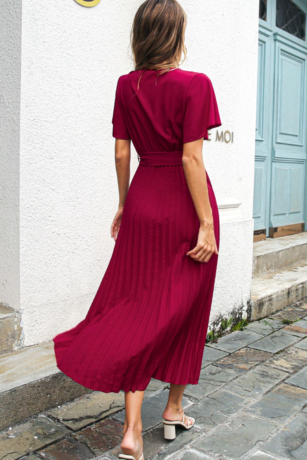 flutter sleeve pleated midi dress Pink Oasis Petite Printed Pleated Mesh Midi Dress With Flutter Sleeve